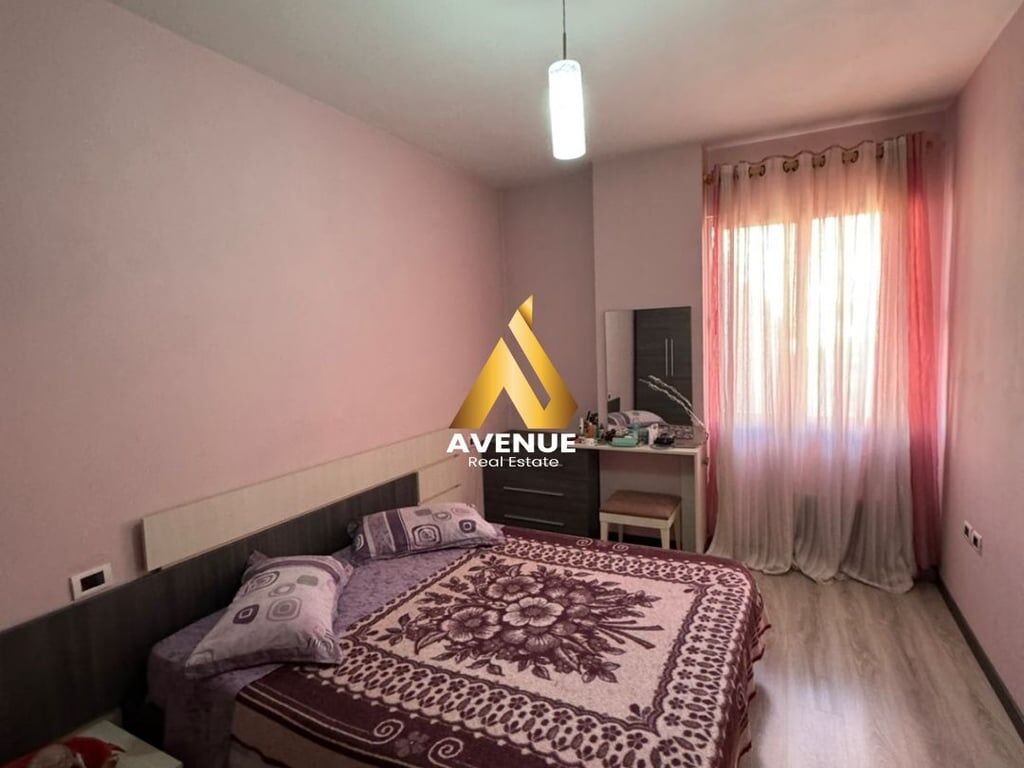 Appartamento in Vendita 2+1, Arredato, Yzberisht, Tirana.