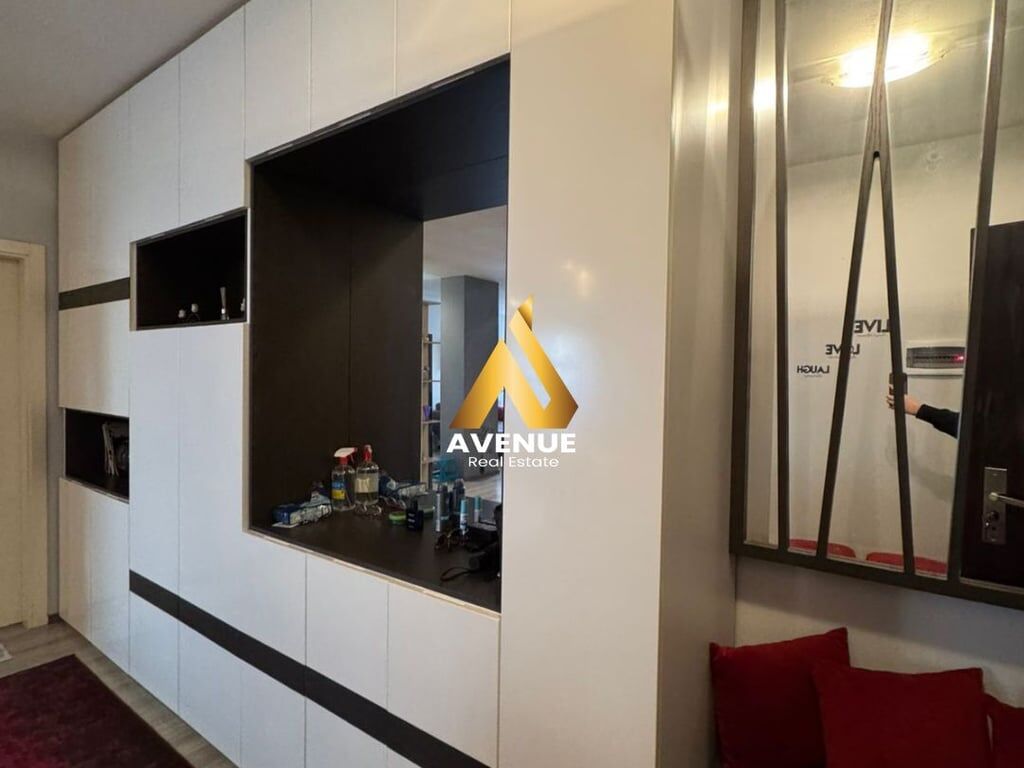 Appartamento in Vendita 2+1, Arredato, Yzberisht, Tirana.