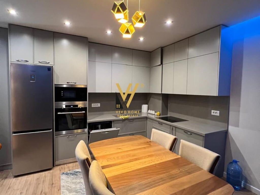FOR RENT 2+1 APARTMENT WITH PARKING AT 5 MAJI 750 EURO