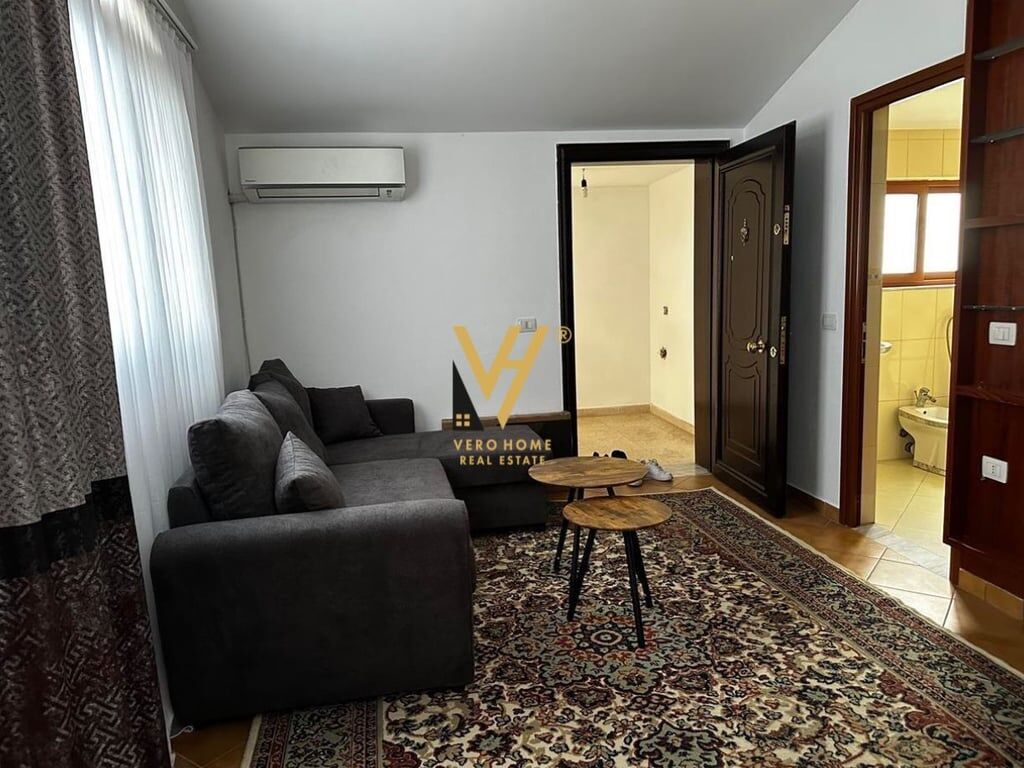 THIRD FLOOR OF A HOUSE FOR RENT NEAR AMERIKAN 3 40,000 LEK