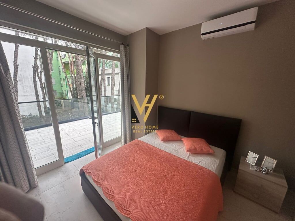 3-Story Villa for Rent in Qerret 3,200 Euro