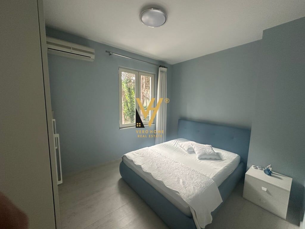 3-Story Villa for Rent in Qerret 3,200 Euro