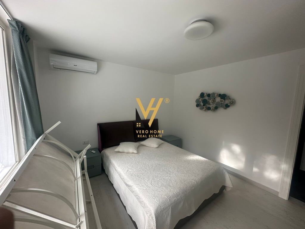 3-Story Villa for Rent in Qerret 3,200 Euro