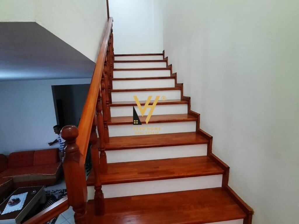 FOR RENT: 2-STOREY VILLA IN NDROQ FOR 1,400 EUROS