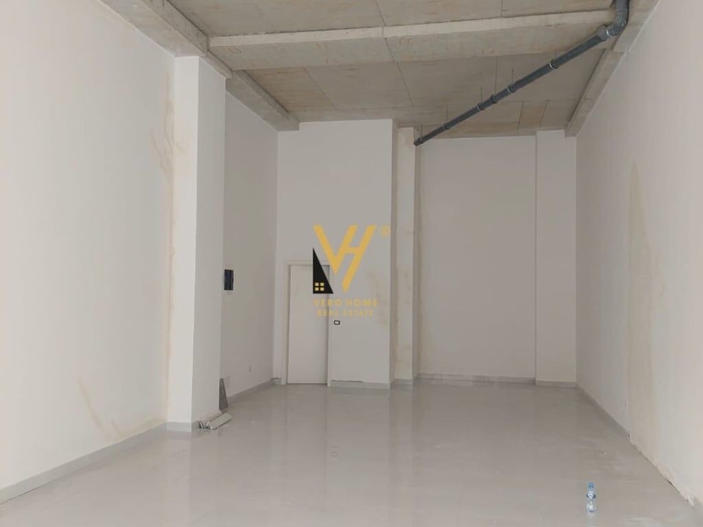 SHITET DYQAN 84 M2 TE RRUGA JORDAN MISJA 207.700 EURO