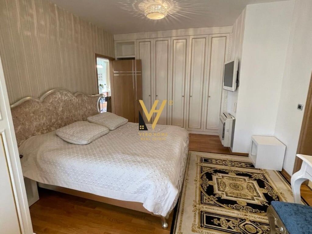 JEPET APARTAMENT 2+1+2 BLK ME QERA NE BLLOK 2.000 EURO