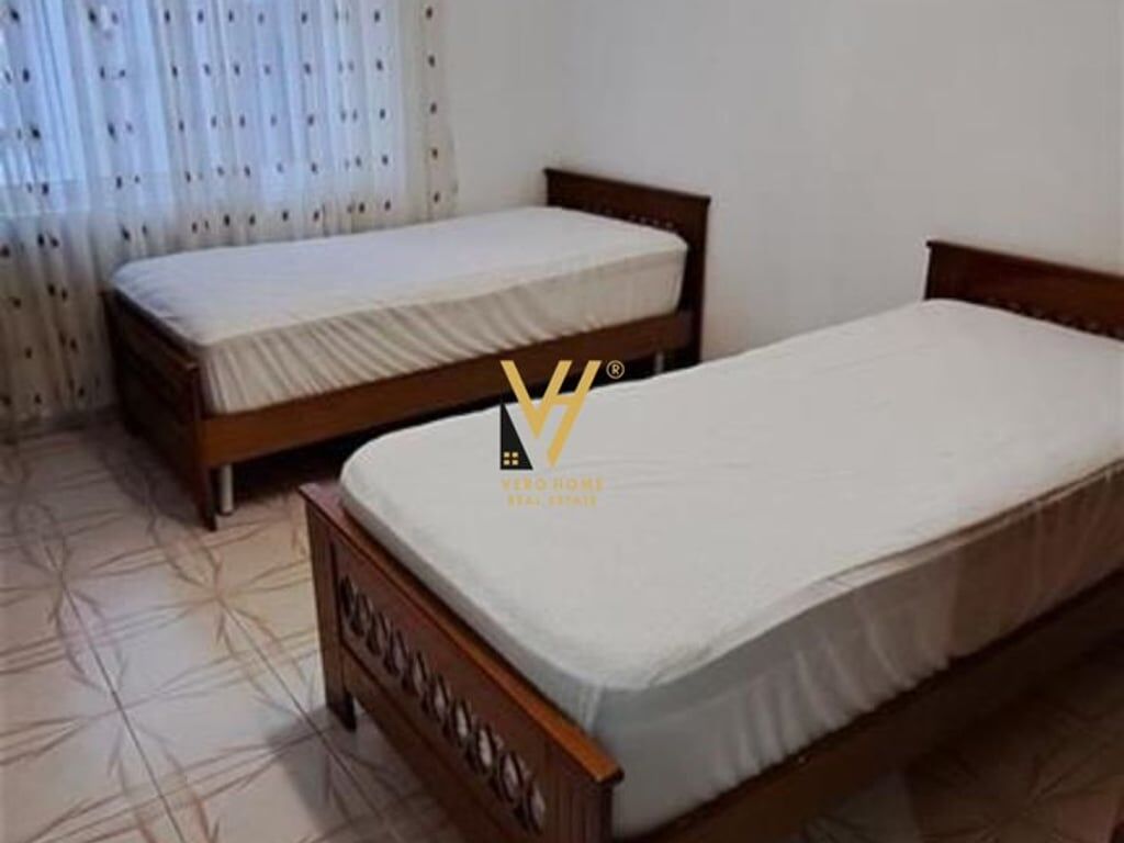 JEPET APARTAMENT 2+1+BLK ME QERA NE ALI DEM 450 EURO
