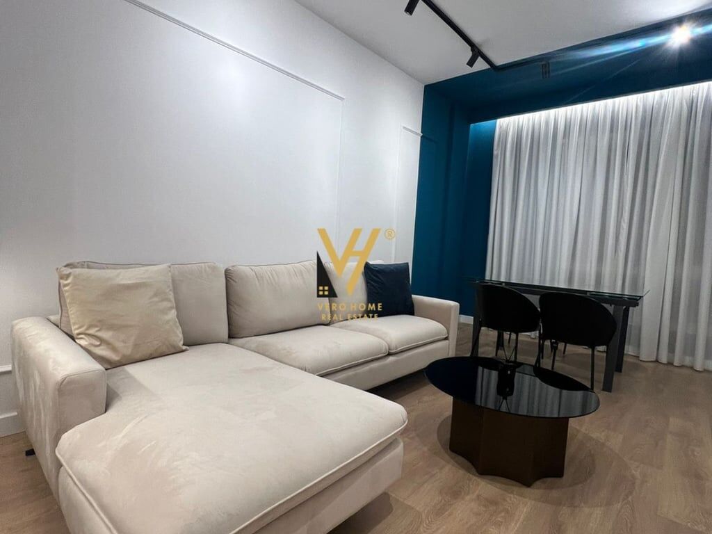 JEPET APARTAMENT 1+1+BLK ME QERA NE PORCELAN 800 EURO