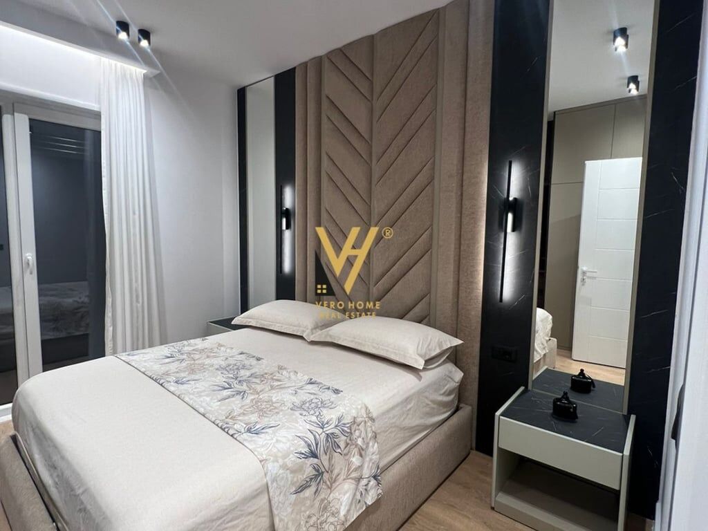 JEPET APARTAMENT 1+1+BLK ME QERA NE PORCELAN 800 EURO