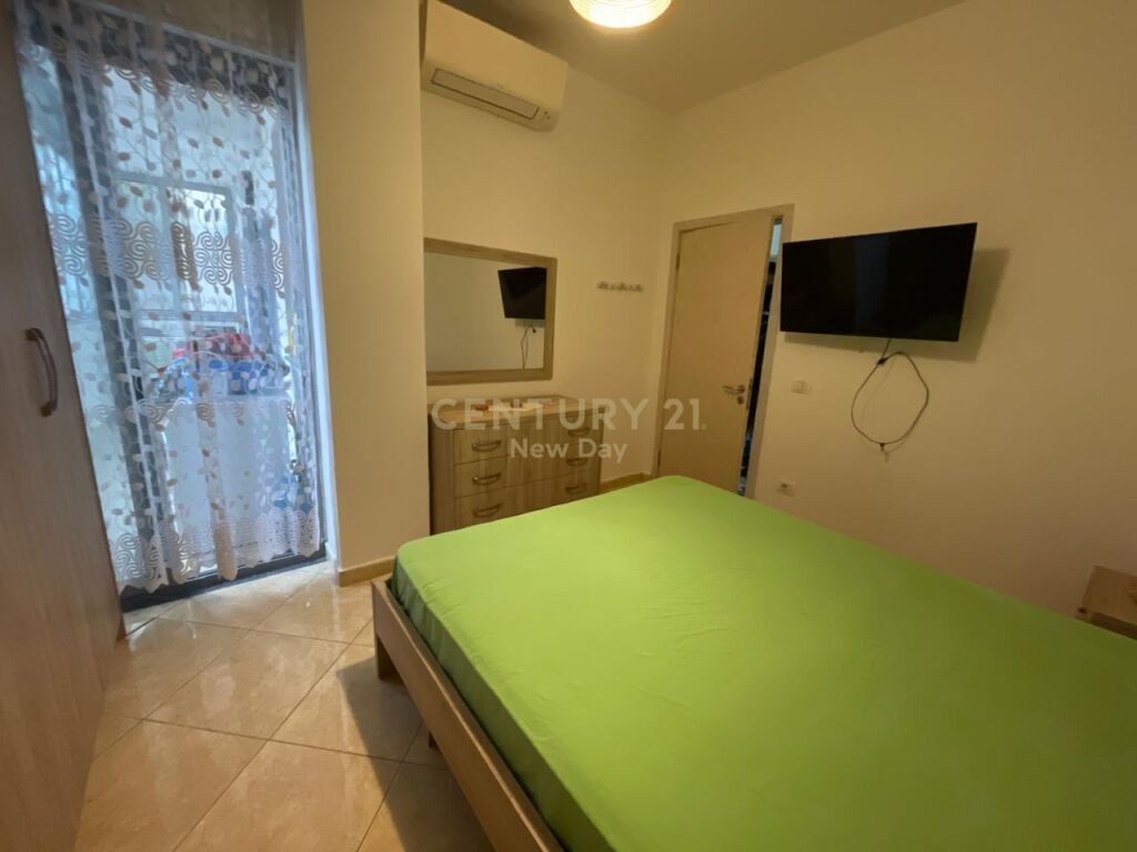 JEPET ME QIRA APARTAMENT 2+1 TEK SHKEMBI I KAVAJES!