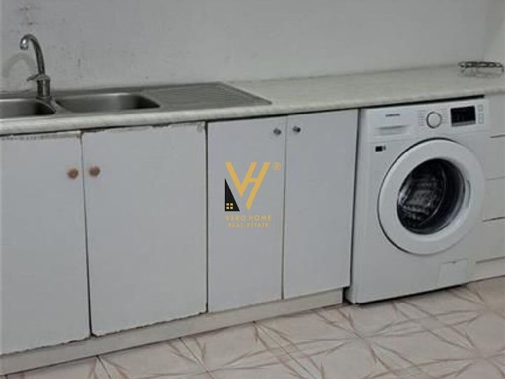 JEPET APARTAMENT 2+1+BLK ME QERA NE ALI DEM 450 EURO