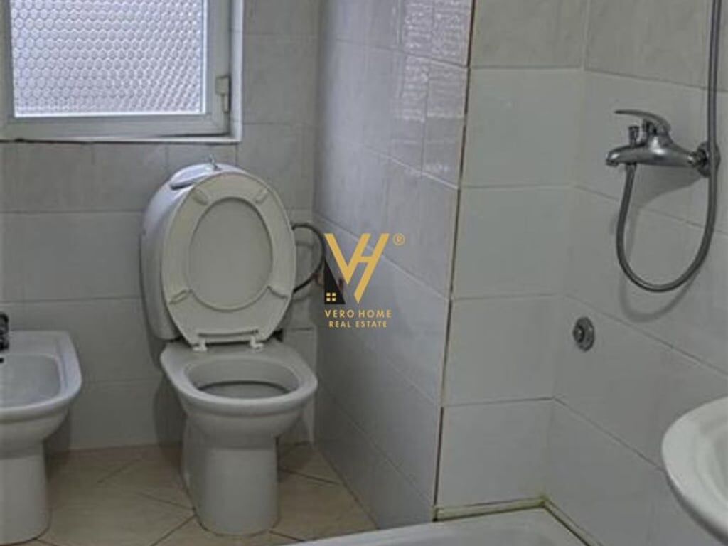 JEPET APARTAMENT 2+1+BLK ME QERA NE ALI DEM 450 EURO