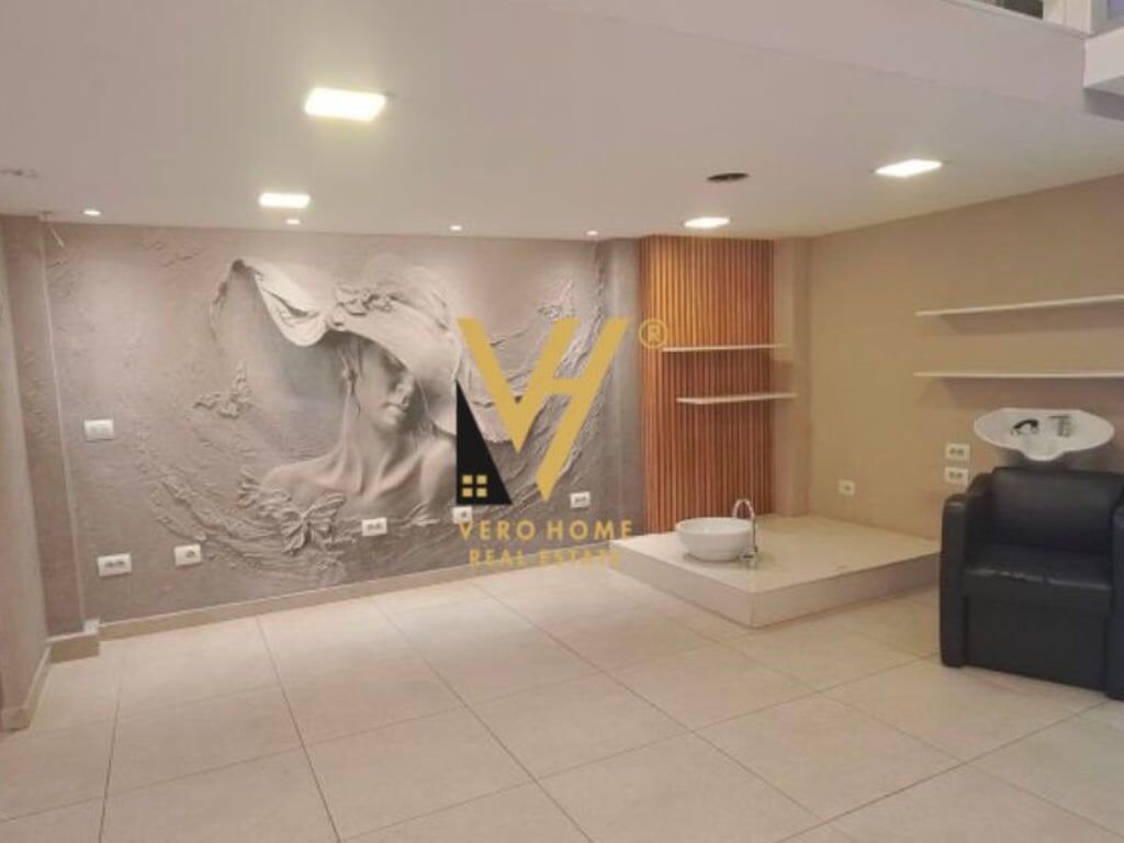 JEPET AMBIENT BIZNESI 104 M2 ME QERA TE RRUGA E KOSOVAREVE 1.000 EURO