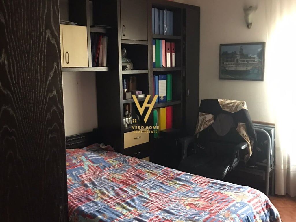 Appartamento 3+1+1 in Affitto a Komuna e Parisit 650 Euro