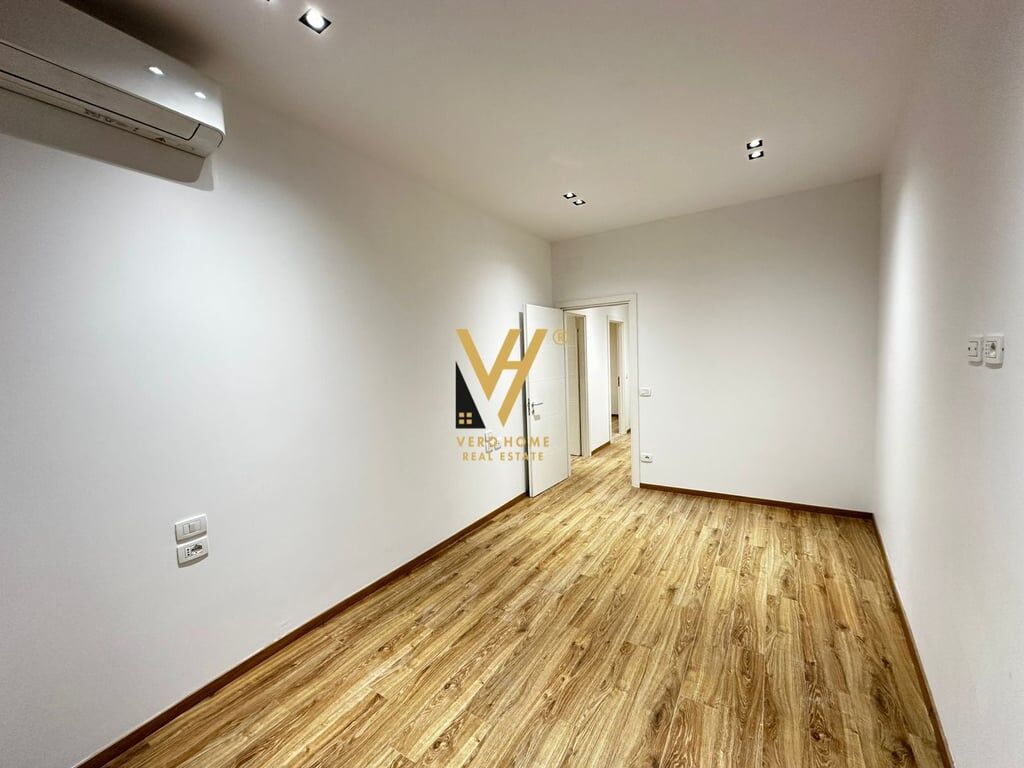 BUSINESS SPACE OF 95 M2 FOR RENT ON ELBASAN STREET 1,300 EURO