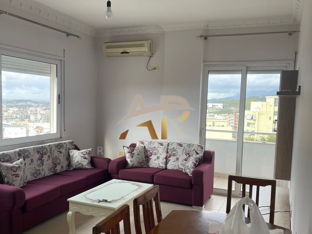 Jepet me qera apartament 2+1 në Fresk