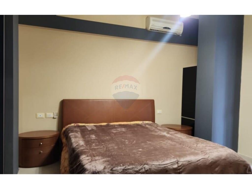 Apartament 3+1 me qira tek Zogu i Zi!!