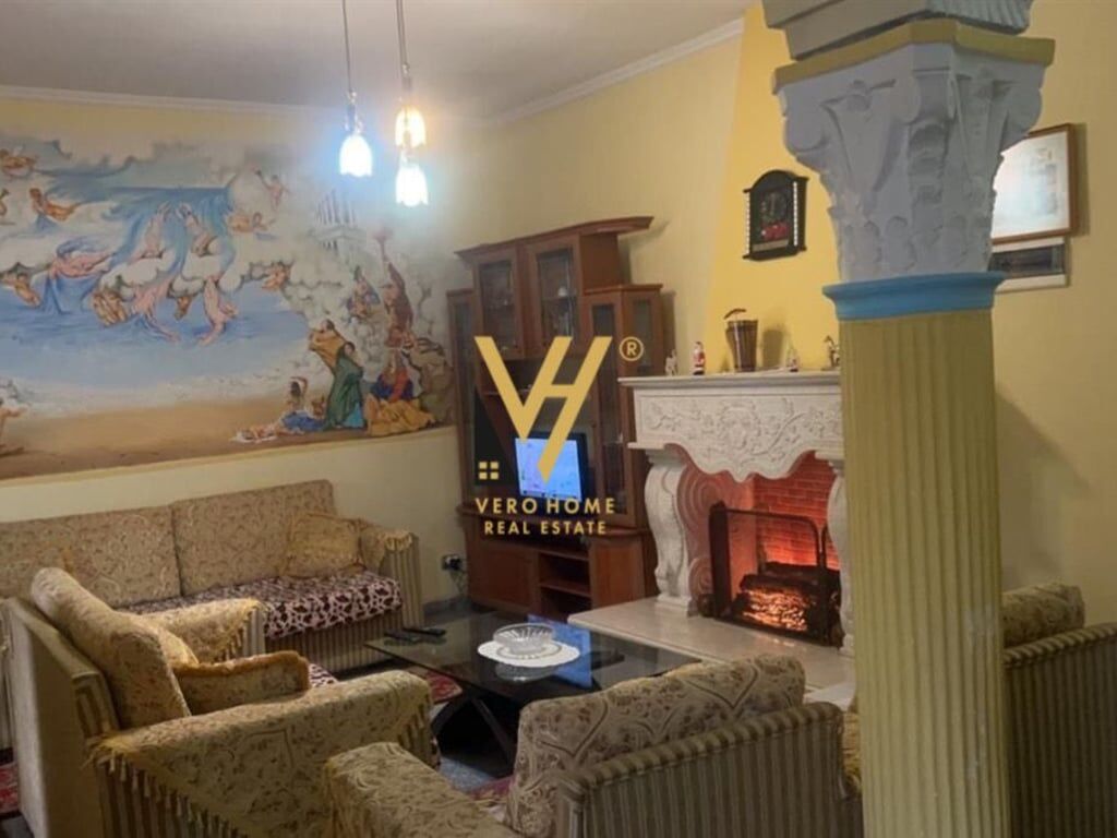 Appartamento 2+1+1 in Affitto a 21 Dhjetori 600 Euro