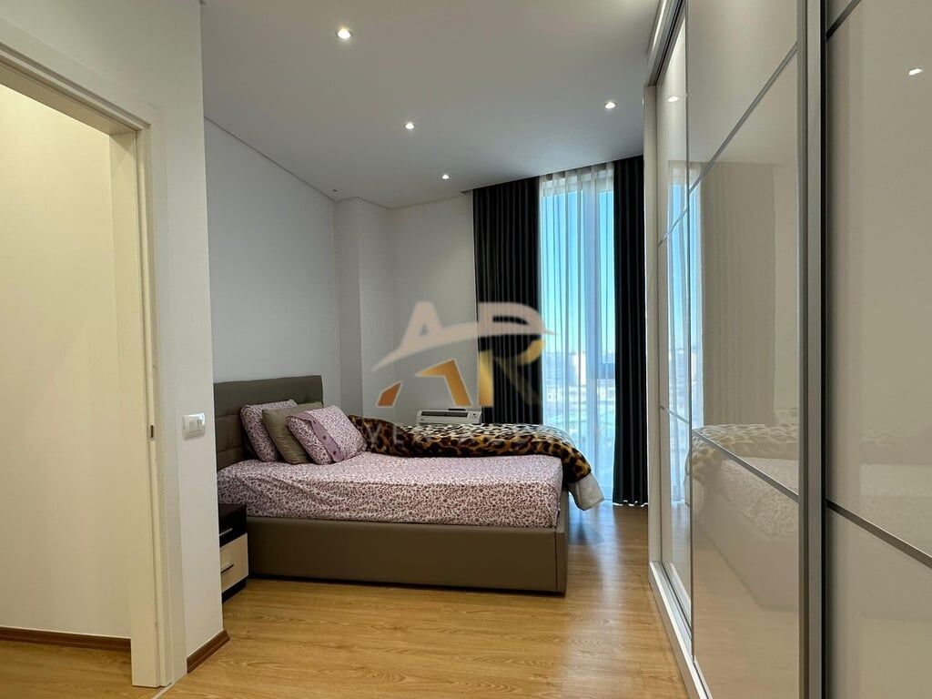 Jepet me qera apartament 2+1+2 ne Yzberisht