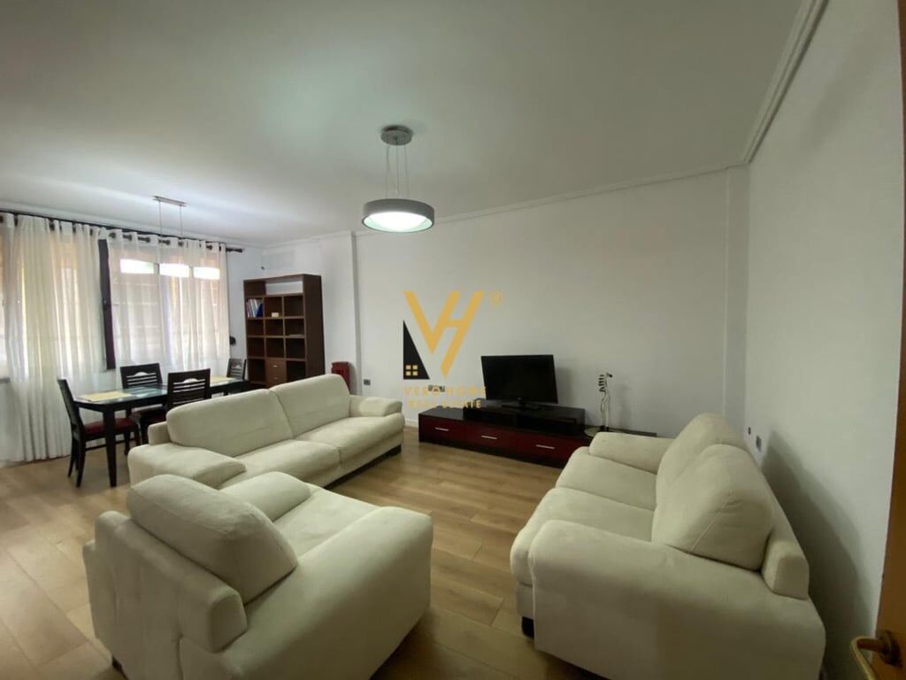 JEPET APARTAMENT 2+1 ME QERA TE STADIUMI DINAMO 65.000 LEKE