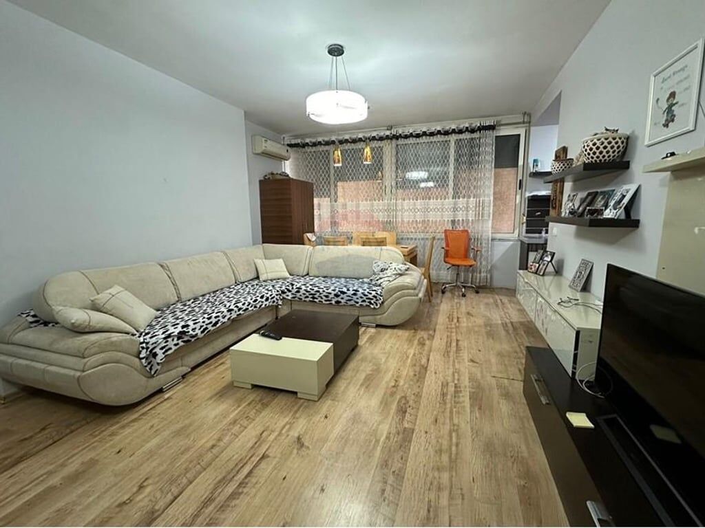 APARTAMENT NE SHITJE 1+1