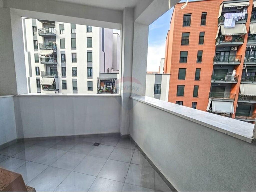 Rent a Chic 1-Bedroom in Downtown Tiranë