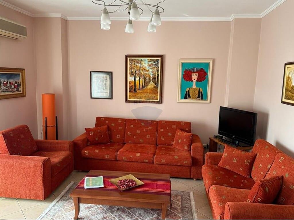 Apartament 1+1 me Qira te 9 Kateshet