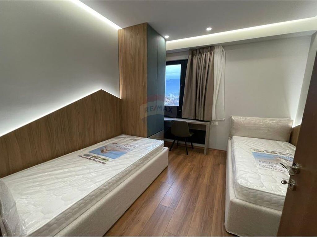 Apartament 2+1 per qera tek Rruga e Dibres!