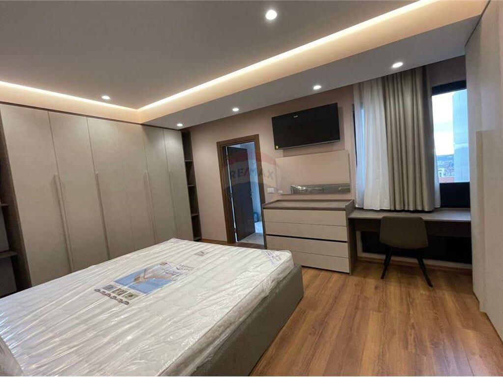 Apartament 2+1 per qera tek Rruga e Dibres!