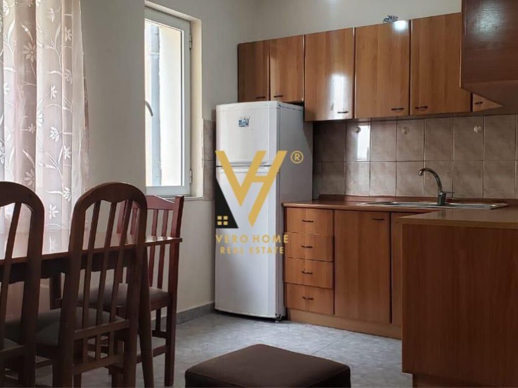 JEPET APARTAMENT 2+1 ME QERA NE ALI DEM 40.000 LEKE