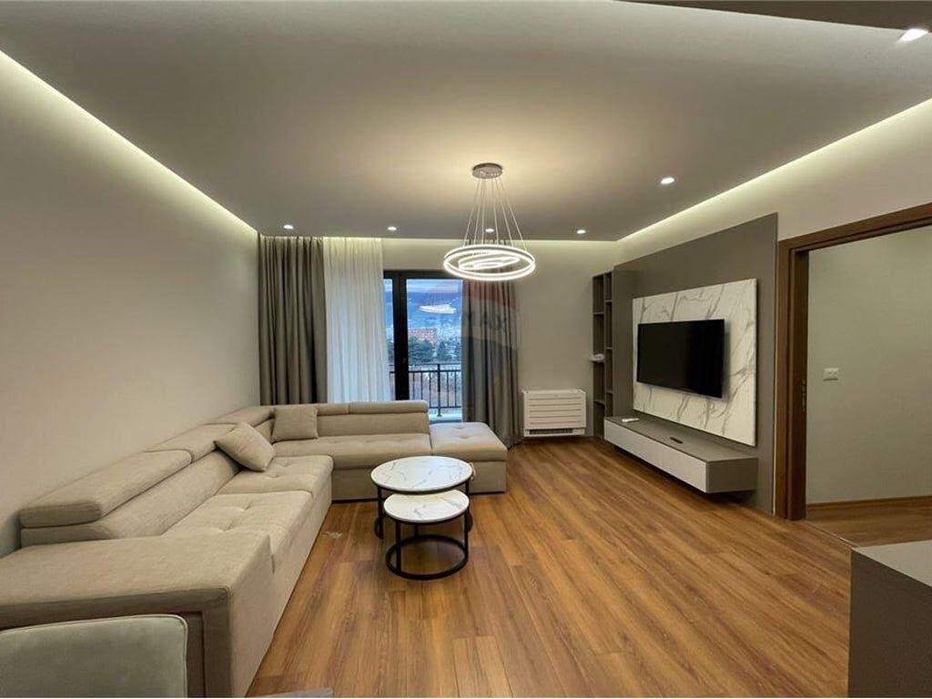 Apartament 2+1 per qera tek Rruga e Dibres!