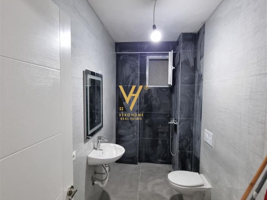 JEPET APARTAMENT 2+1+BLK ME QERA TEK ALI DEMI 650 EURO
