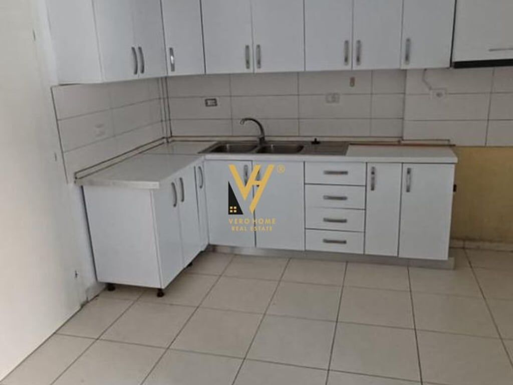 120 M2 SPACE FOR RENT AT OXHAKU 550 EURO