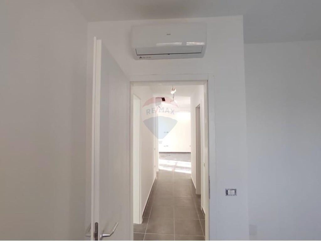 Apartament per shitje 3+1+2 tualete Liqeni .