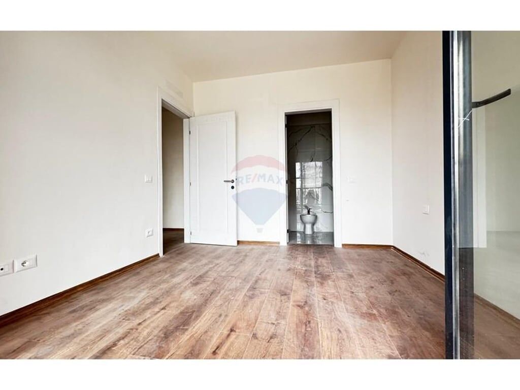 Apartament 2+1 per qira tek Stacioni Trenit!
