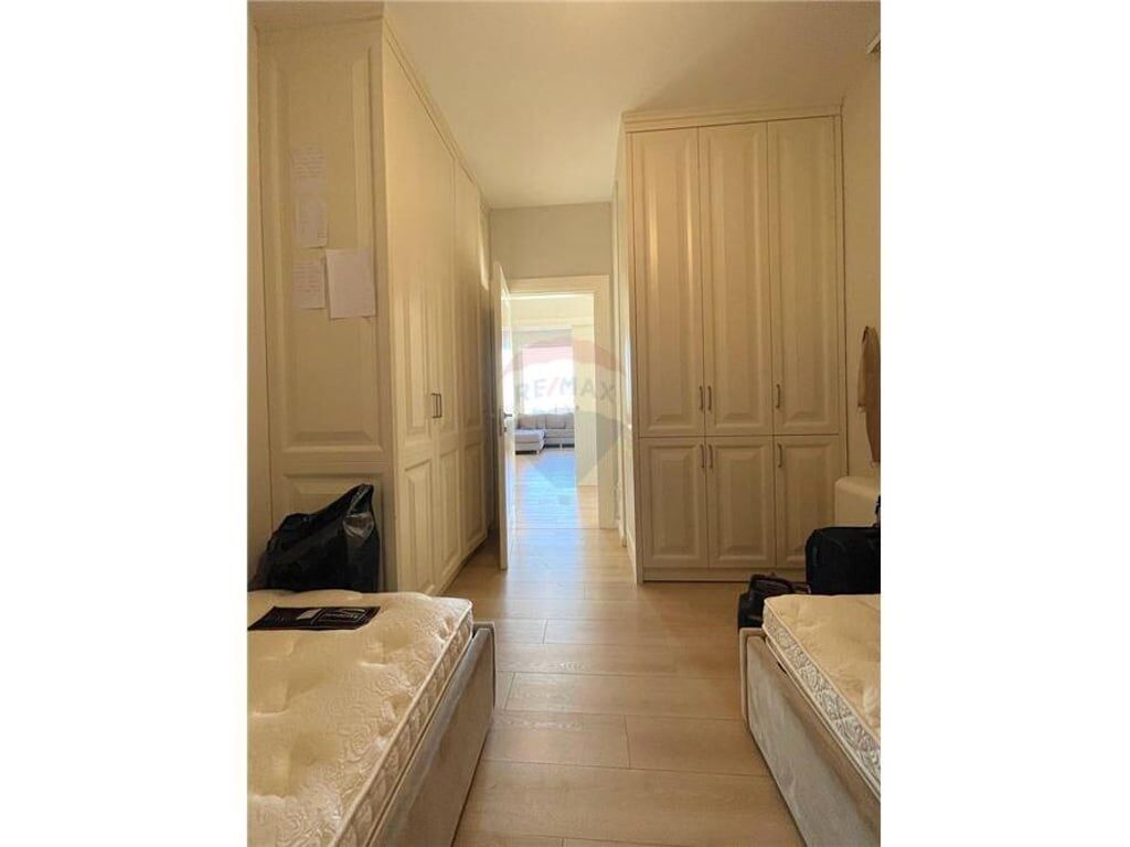 Apartament 3+1+2 &amp; post parkimi, Kopshti Botanik