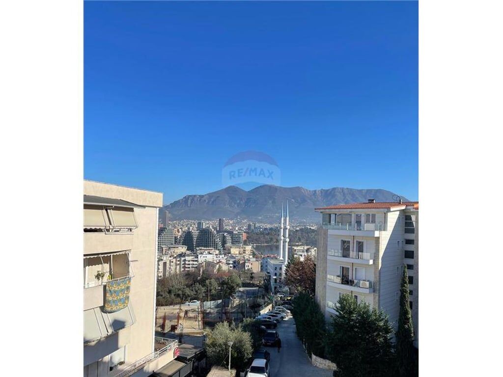 Apartament 3+1+2 &amp; post parkimi, Kopshti Botanik