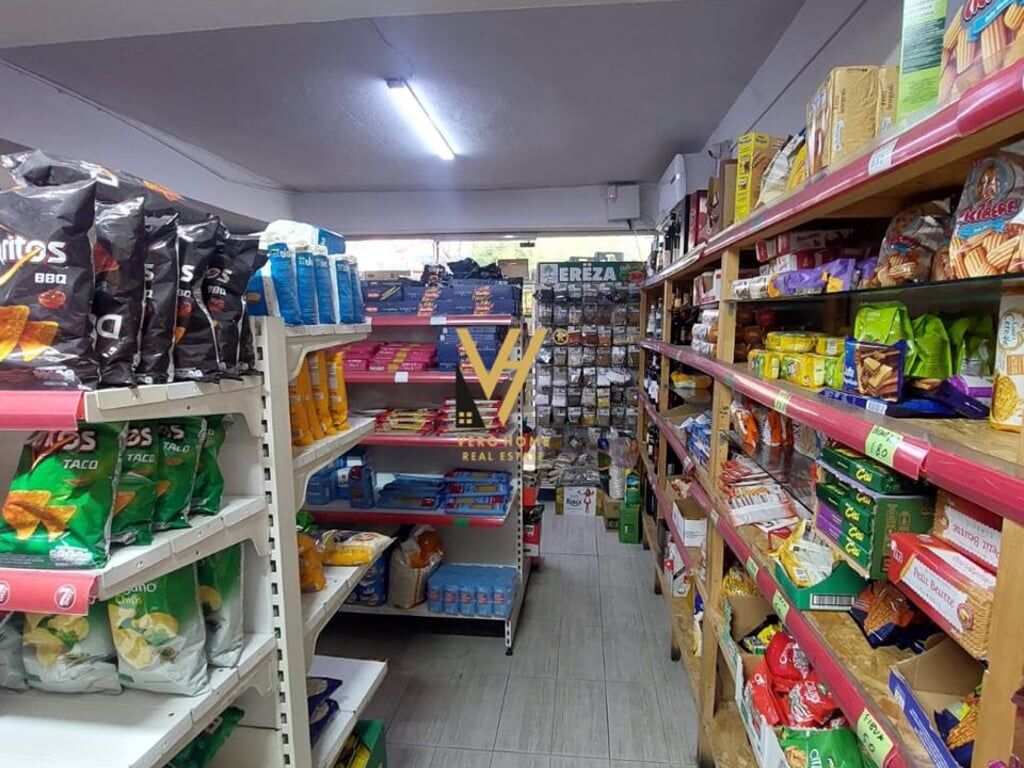 NEGOZIO DI 180 M2 IN AFFITTO A YZBERISHT 1.500 EURO