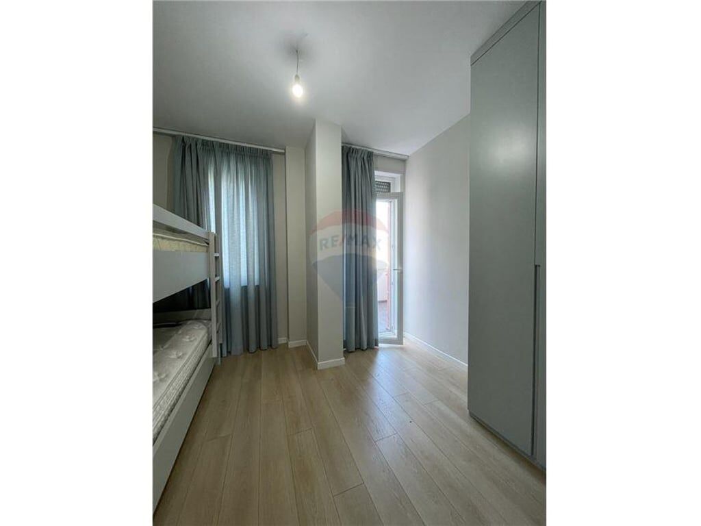 Apartament 3+1+2 &amp; post parkimi, Kopshti Botanik