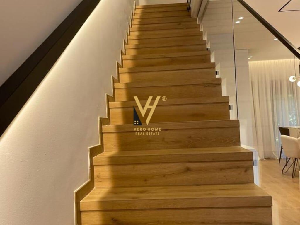 3-Story Villa for Rent Near Teg for 3,000 Euros