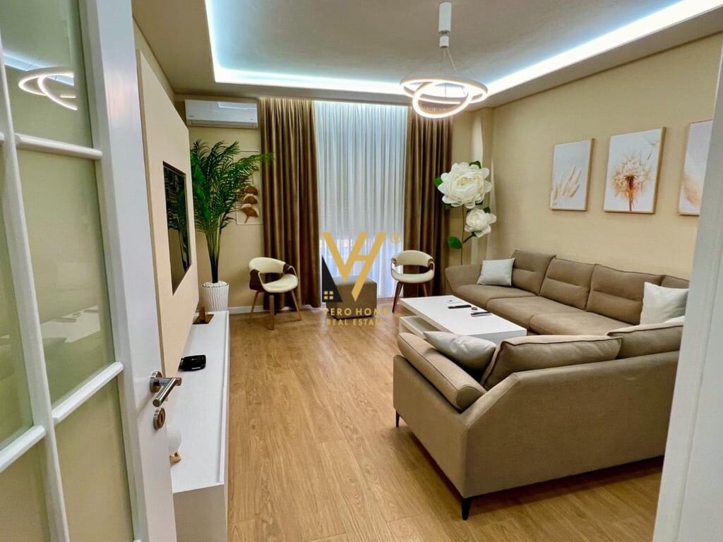 JEPET APARTAMENT 1+1+BLK ME QERA TE RRUGA E ELBASANIT 750 EURO