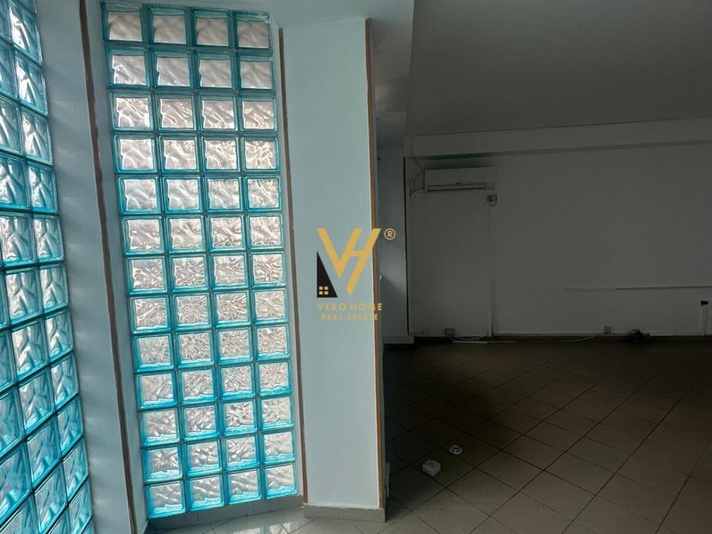 JEPET ZYRE 70 M2 ME QERA TE SELVIA 500 EURO