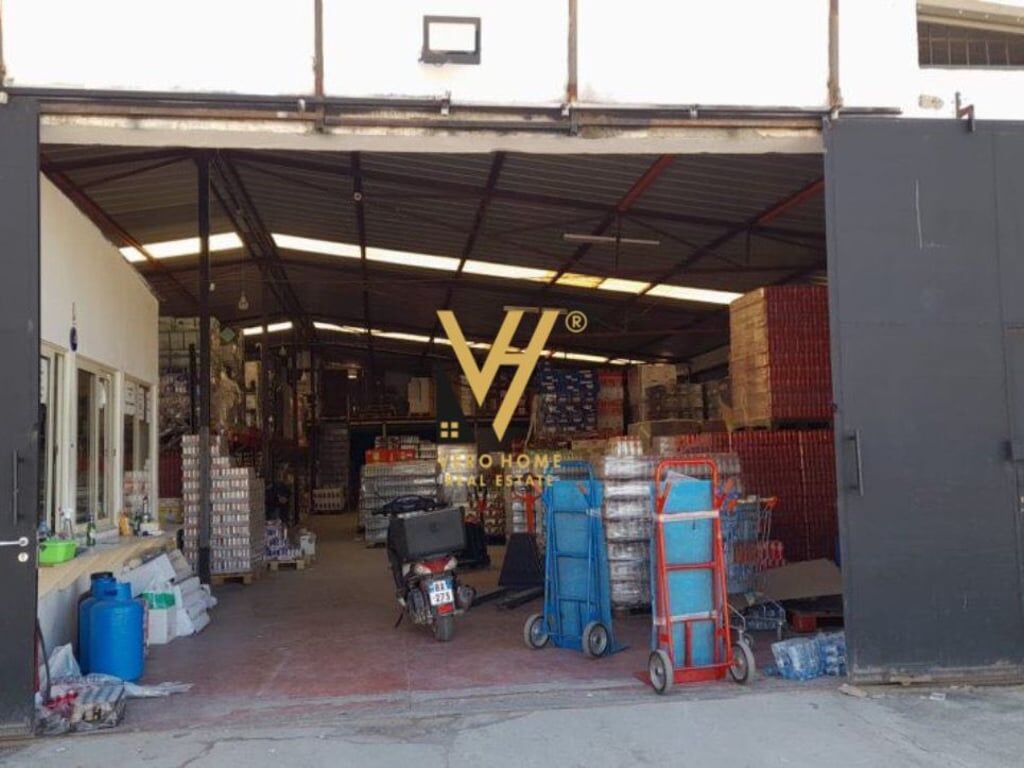 MAGAZZINO DI 700 M2 IN AFFITTO A SELITE 3.500 EURO
