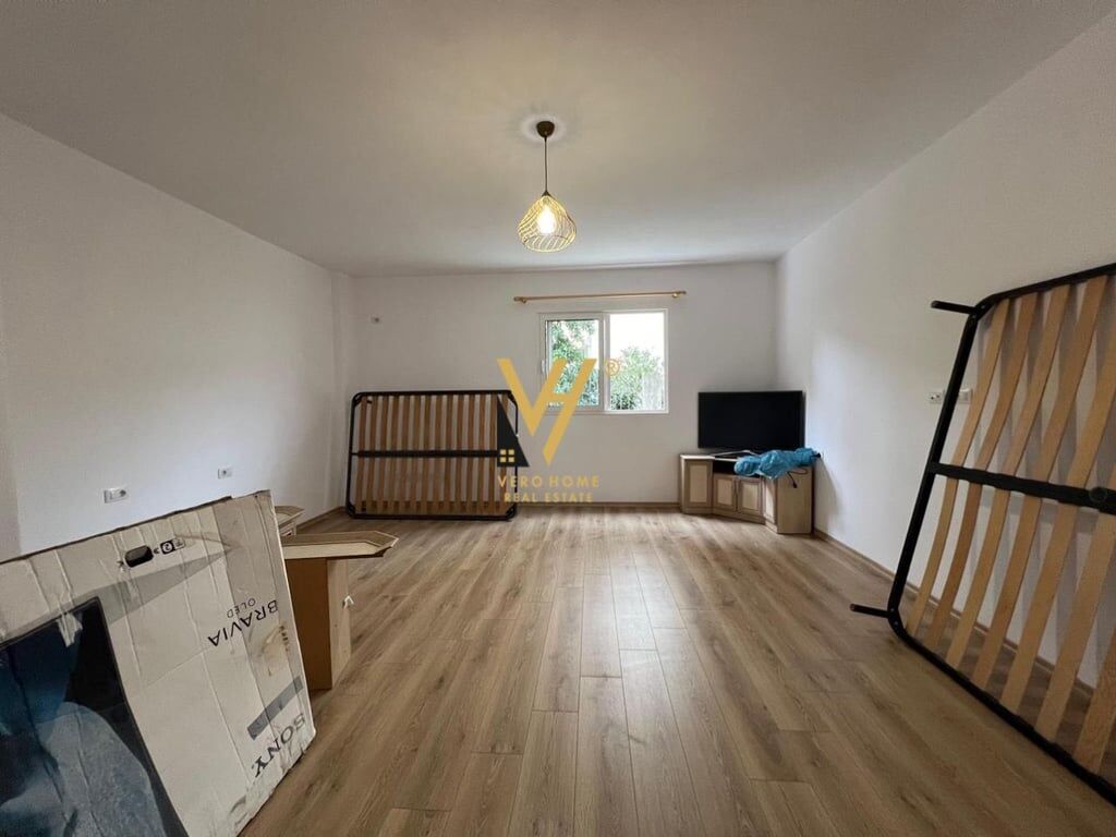THE SECOND FLOOR OF A VILLA FOR RENT AT GERMAN VILLAS 550 EURO