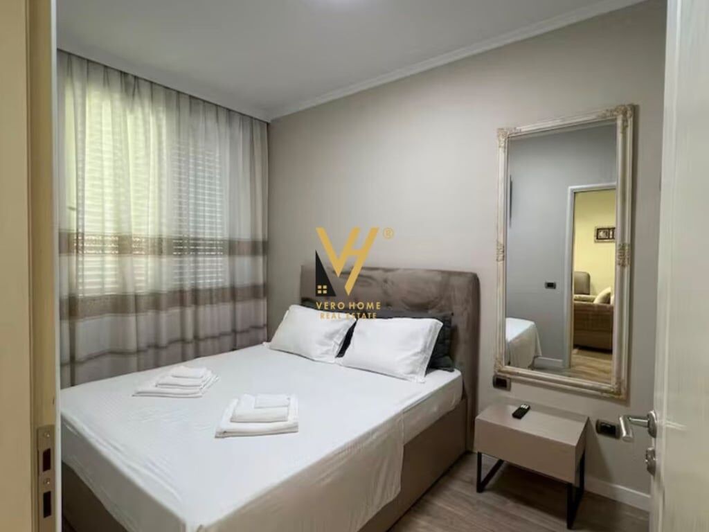 JEPET APARTAMENT 1+1+BLK ME QERA TE BULEVARDI ZOGU I PARE 1.200 EURO