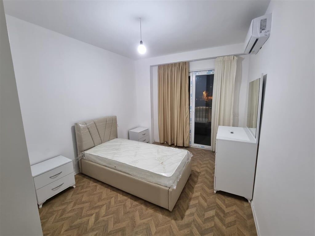 Apartment 2+1 with parking space for rent, Ali Dem near Neptun 650 euros.