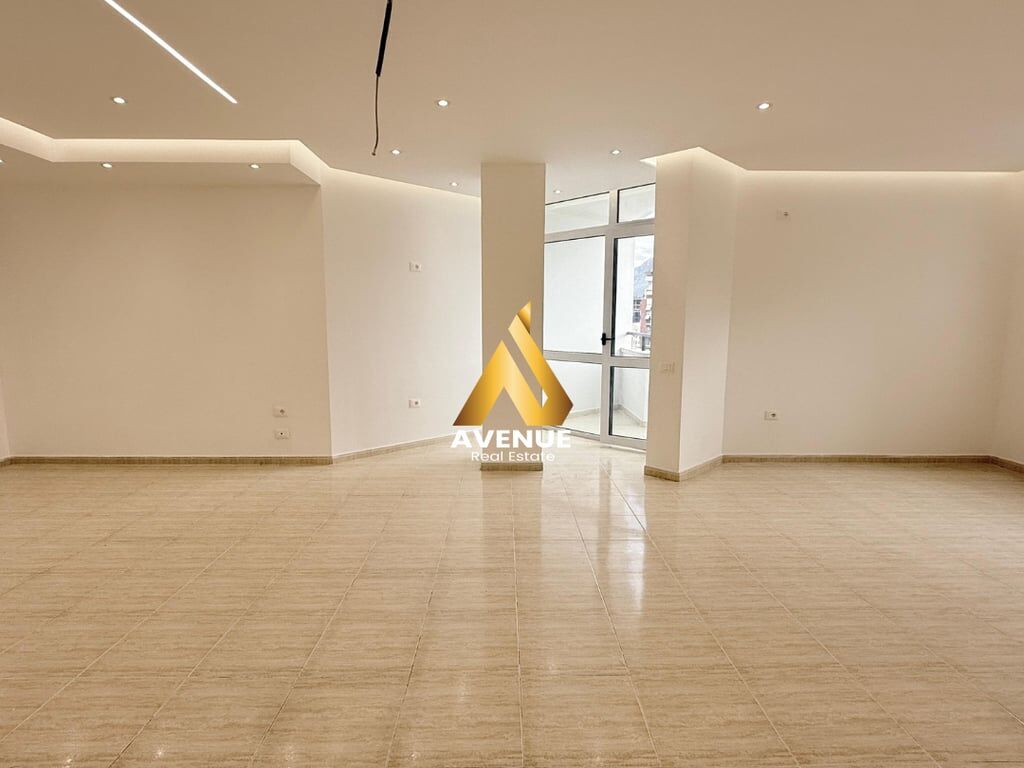 🌟 AMBIENTE BUSINESS PREMIUM IN AFFITTO – INVESTIMENTO ELEGANTE E COMFORT ASSOLUTO! 🌟