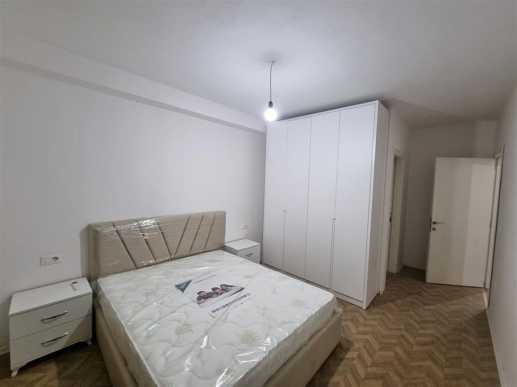 Apartment 2+1 with parking space for rent, Ali Dem near Neptun 650 euros.