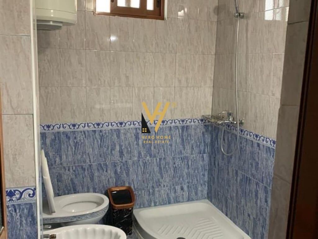 AFFITTASI APPARTAMENTO 3+1 IN VIA DERVISH HEKALI 700 EURO
