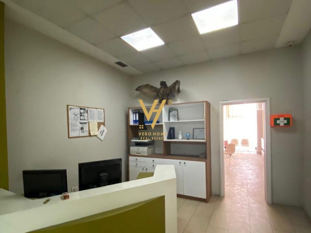 JEPET ZYRE 60 M2 ME QERA TE RRUGA E KAVAJES 600 EURO